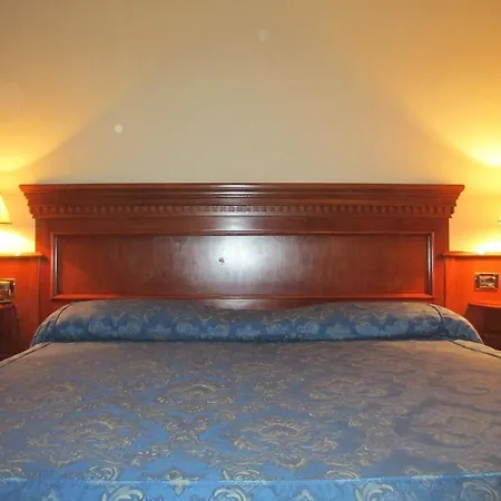 Otel Larissa