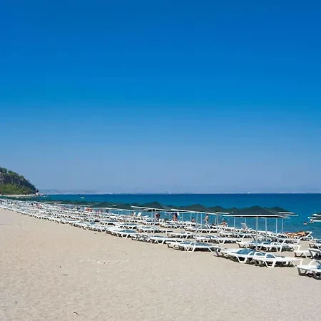 Otel Larissa 3*